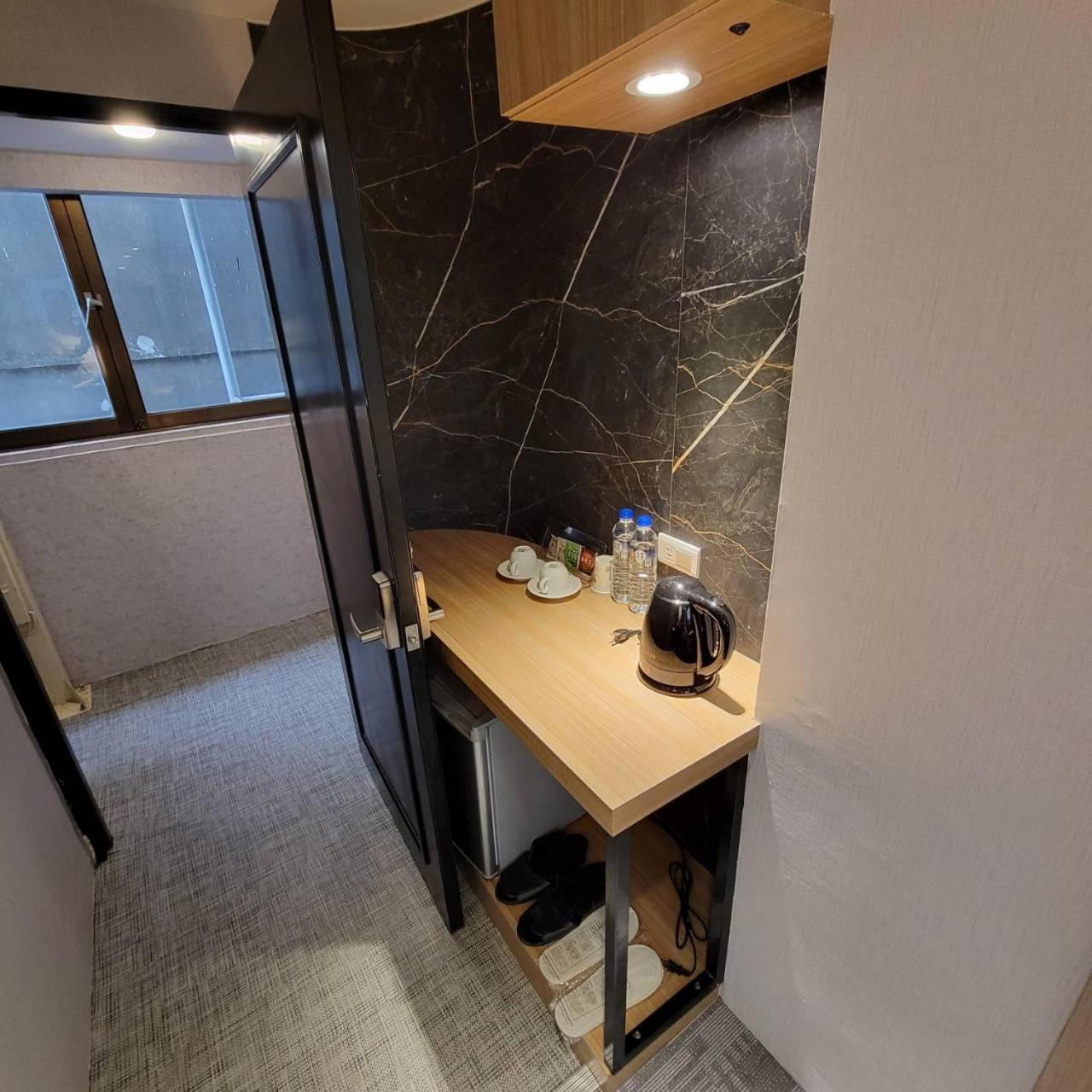 Attic Hotel Тайбэй Экстерьер фото