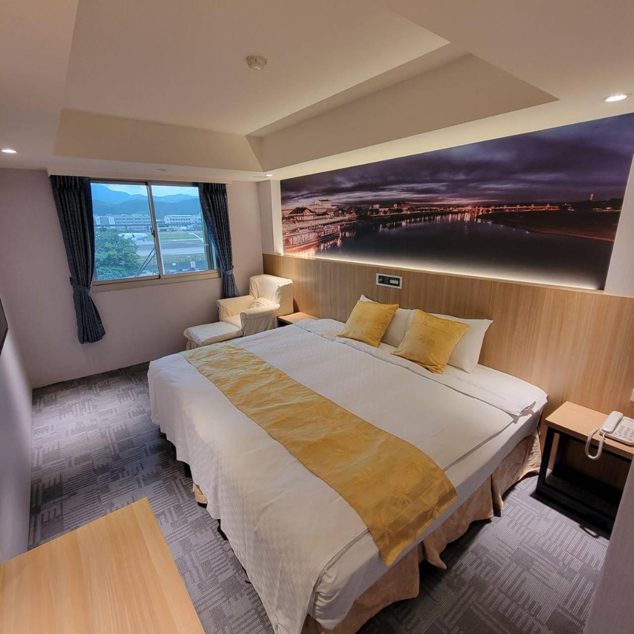 Attic Hotel Тайбэй Экстерьер фото
